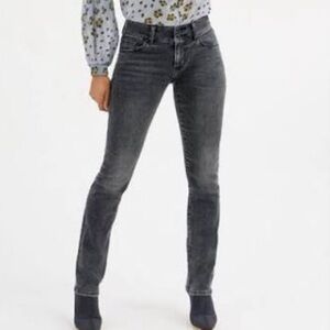 Cabi Cinch Straight Jeans in Washed Black - Size 8